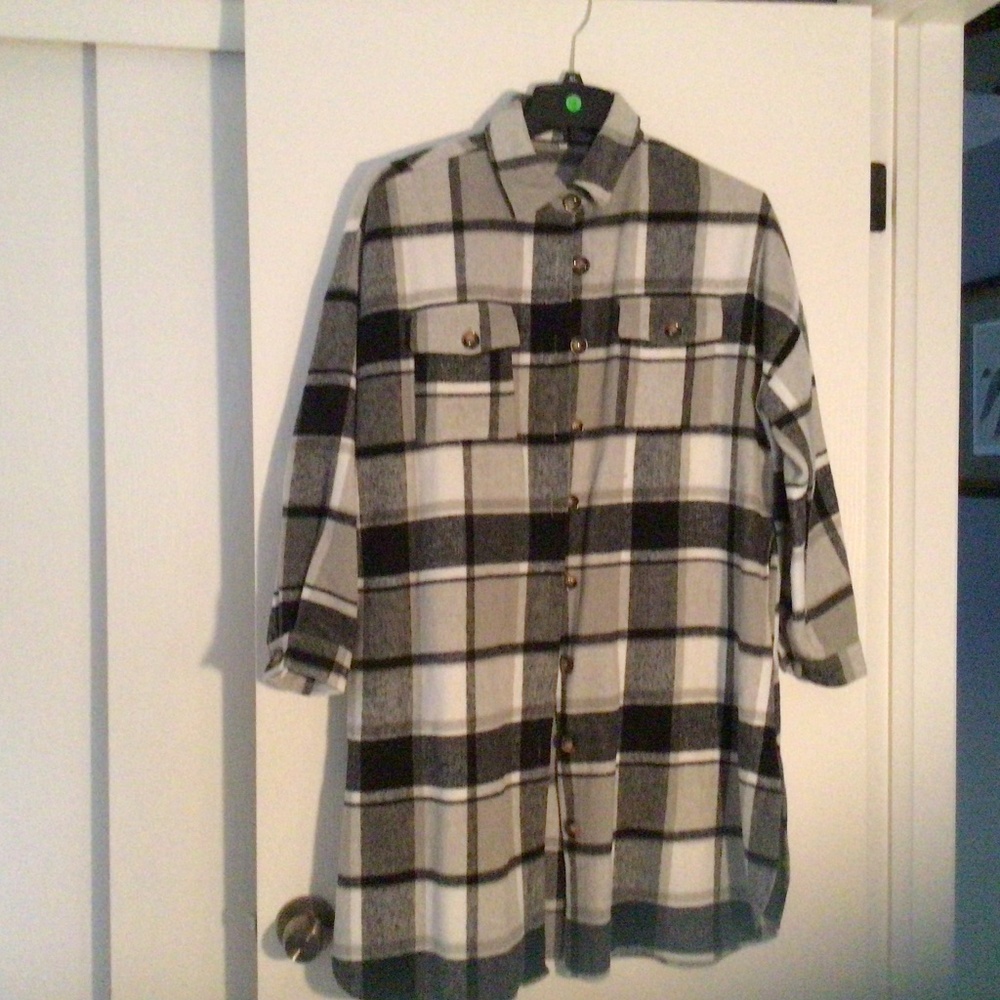 Plaid Shaket